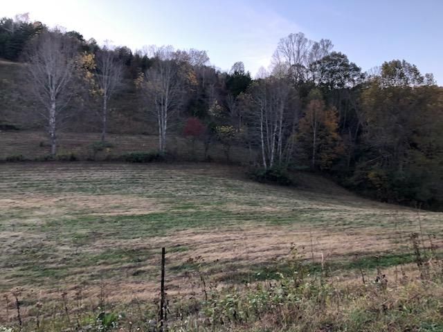 246 Axley Rd, Lafollette, TN 37766