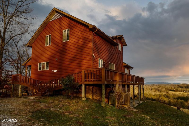 246 Bob Hollow Rd, Sevierville, TN 37876