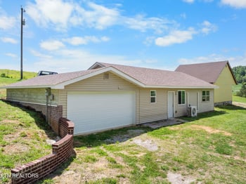 246 Cabbage Rd, Blaine, TN 37709