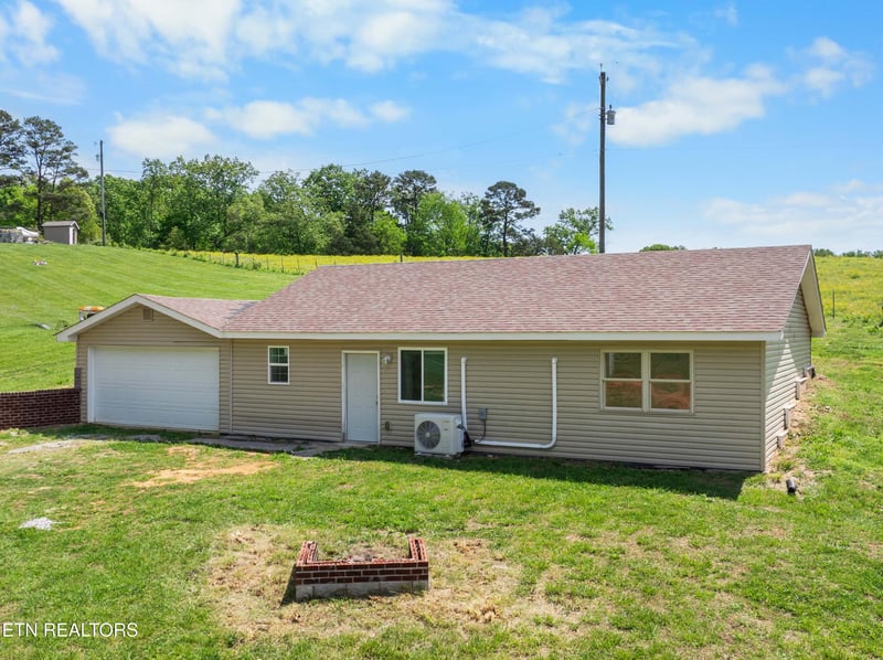 246 Cabbage Rd, Blaine, TN 37709