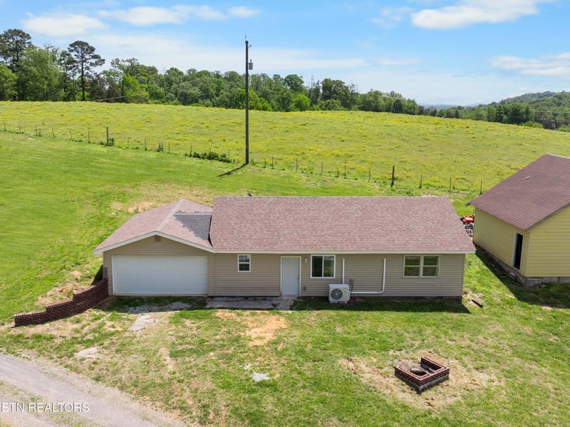 246 Cabbage Rd, Blaine, TN 37709