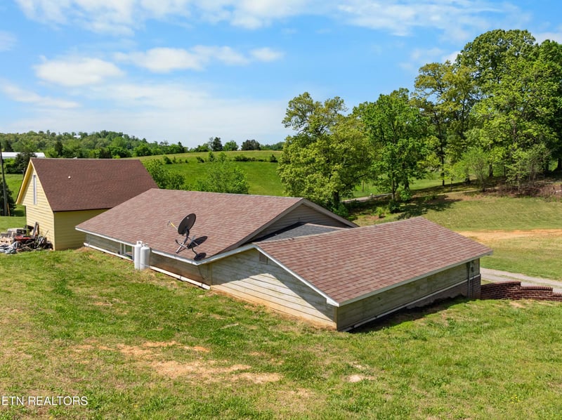 246 Cabbage Rd, Blaine, TN 37709