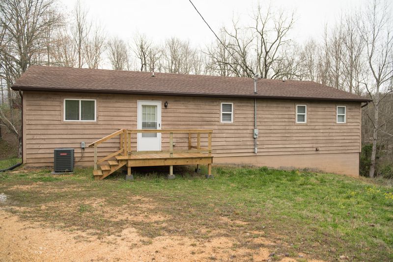 246 Carr View Ln, Speedwell, TN 37870