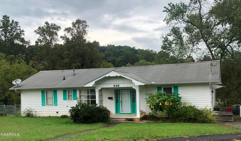 246 Jefferson Ave, Oak Ridge, TN 37830