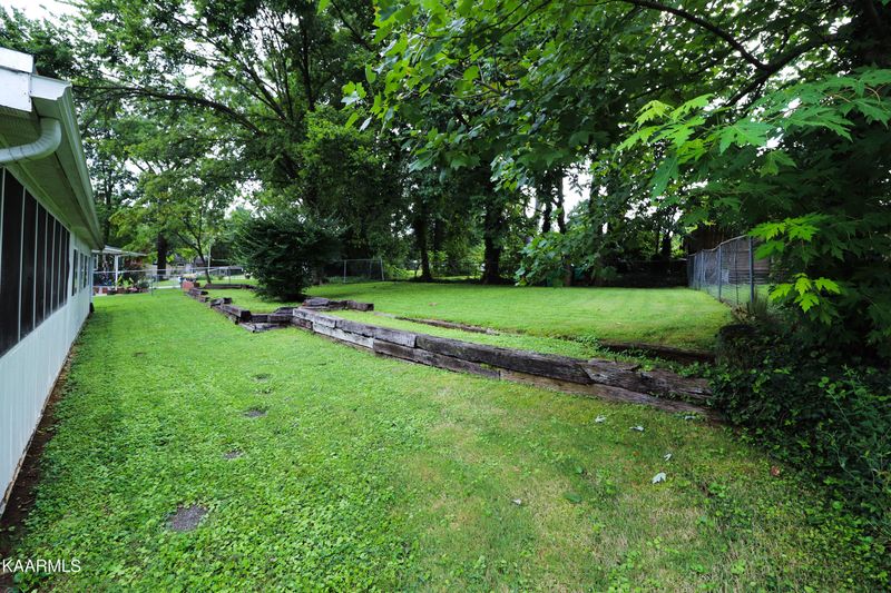 246 N Tulane Ave, Oak Ridge, TN 37830