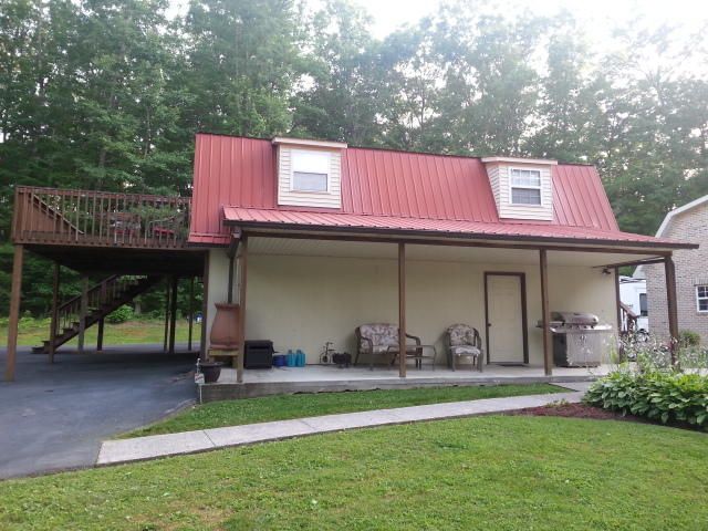 246 Ridge Rd, Lancing, TN 37770
