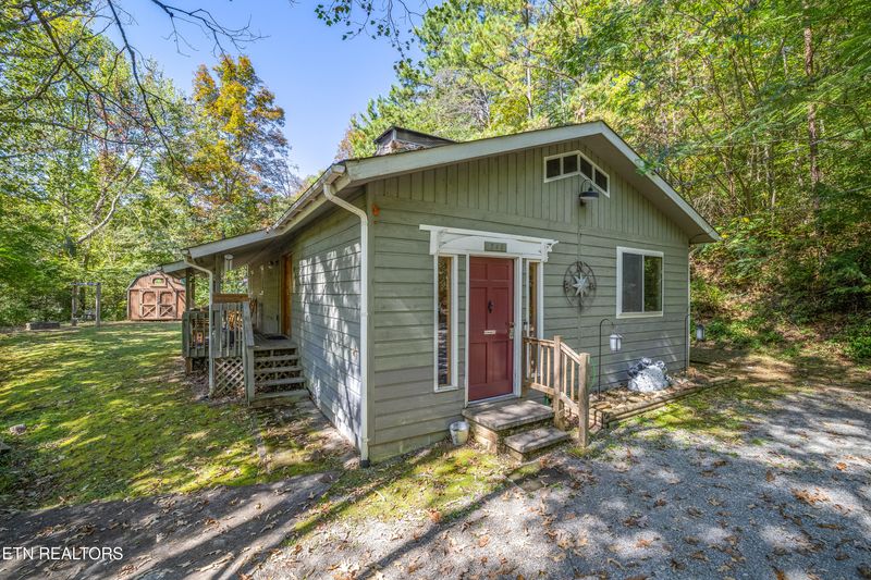 246 Shields View Dr, Gatlinburg, TN 37738