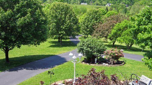 2460 Long Branch Rd, Sevierville, TN 37876