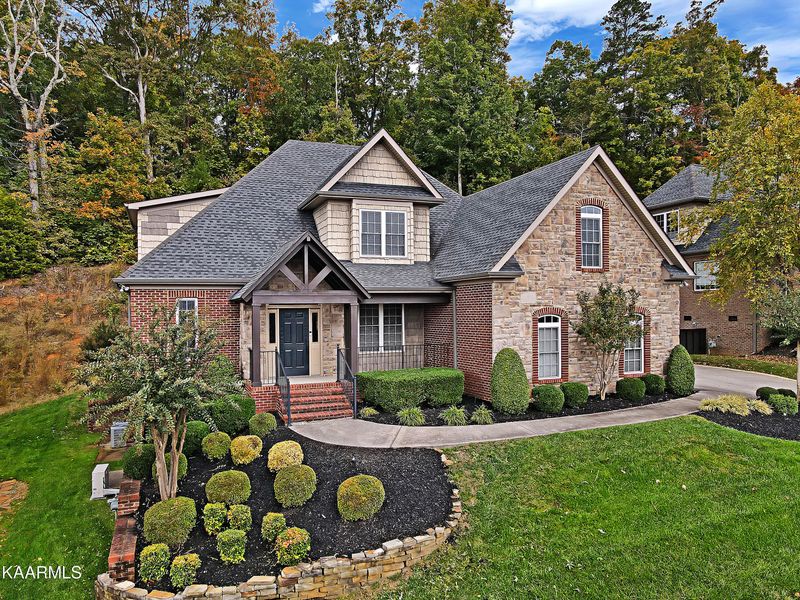 247 Brooke Valley Blvd, Knoxville, TN 37922