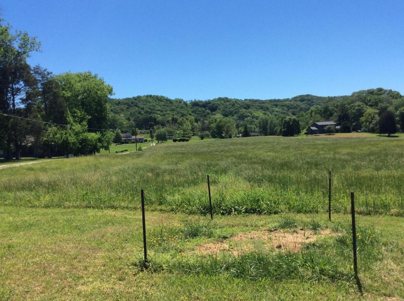247 Brushy Valley Rd, Clinton, TN 37716