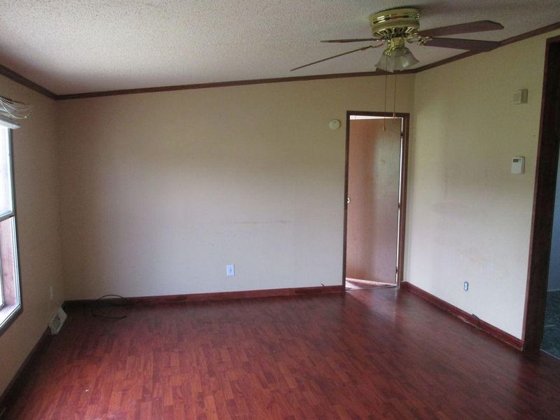 247 County Road 323, Sweetwater, TN 37874