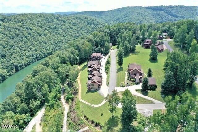 247 Foxwood Dr, Caryville, TN 37714