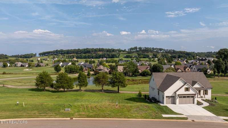 247 Mockingbird Ln, Loudon, TN 37774