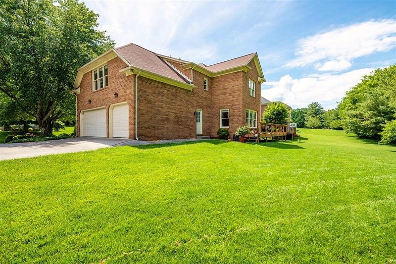 247 Saddle Ridge Dr, Knoxville, TN 37934