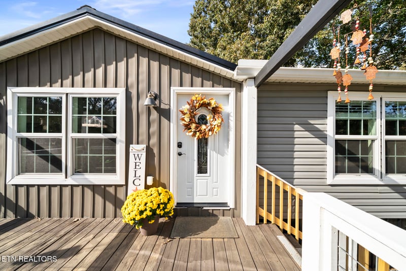 247 Willow Dr, Kingston, TN 37763