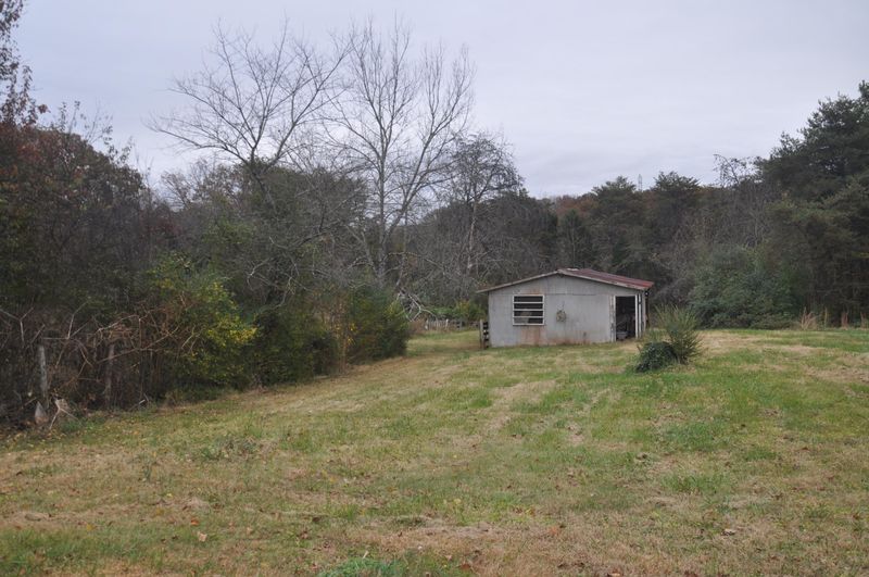 2471 Topside Rd, Louisville, TN 37777