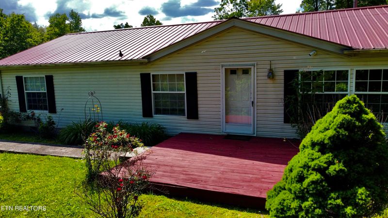 2475 Helenwood Loop Rd, Helenwood, TN 37755