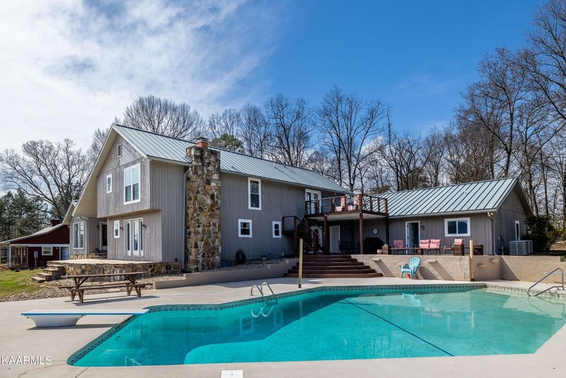 2478 Ellejoy Rd, Walland, TN 37886