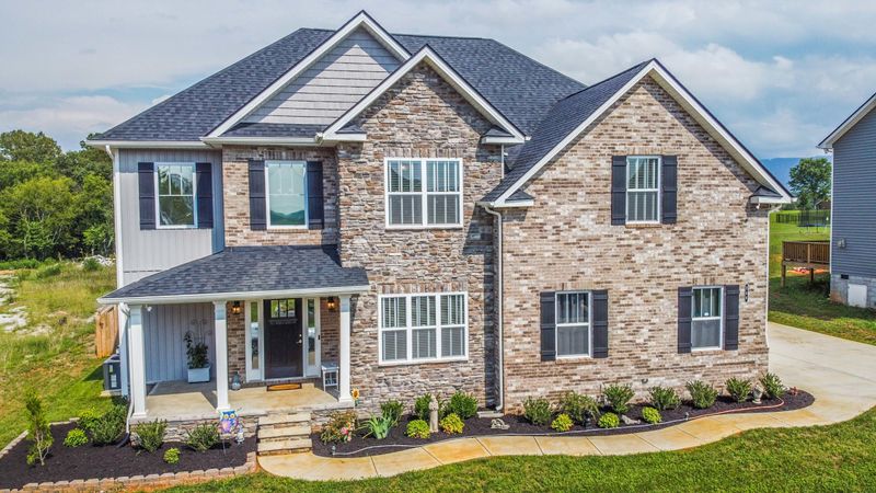 248 Bluff Shadows Ln, Seymour, TN 37865