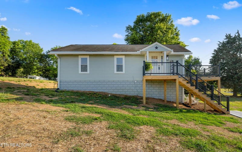 248 Hiway Dr, Clinton, TN 37716