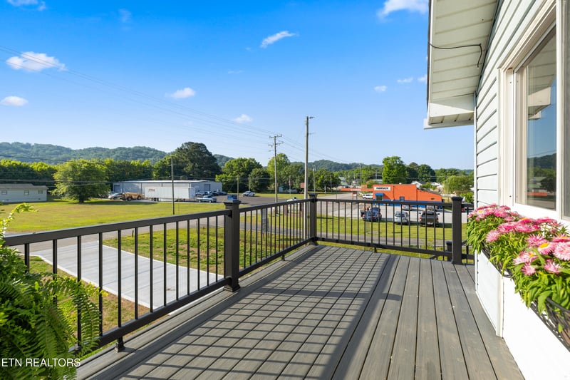 248 Hiway Dr, Clinton, TN 37716