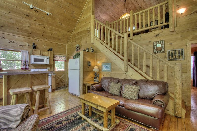 2480 E View Dr, Sevierville, TN 37876