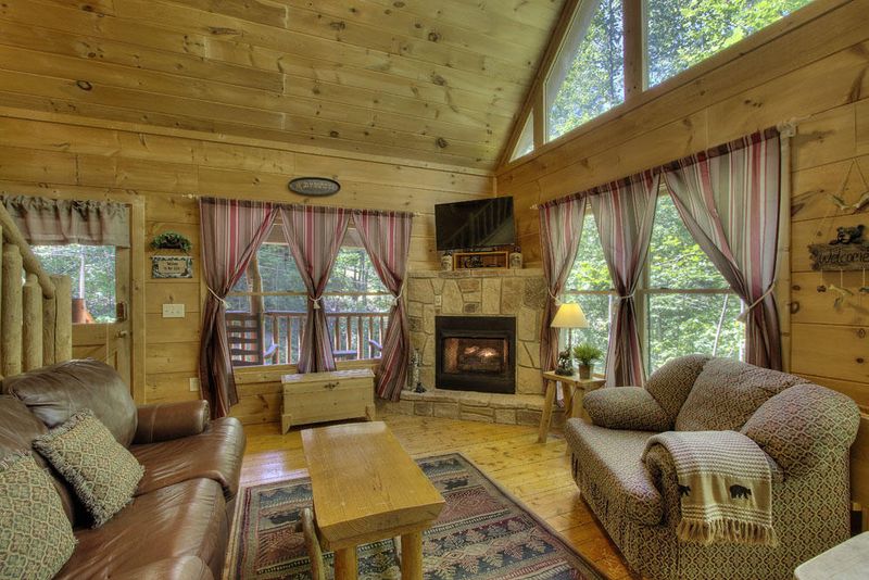2480 E View Dr, Sevierville, TN 37876