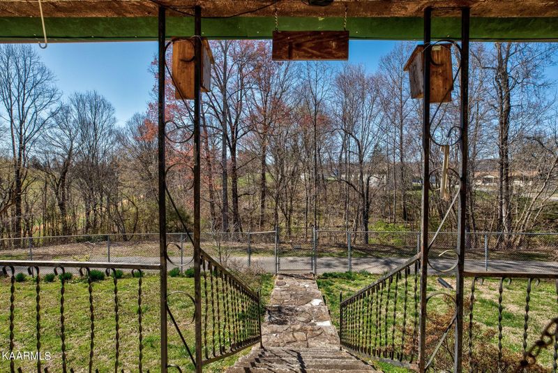 249 Childs Ln, Lafollette, TN 37766