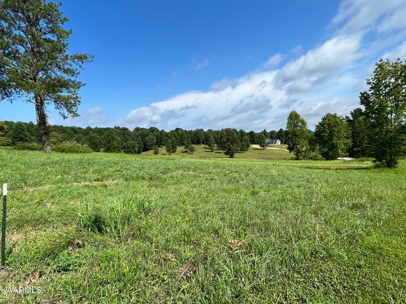 249 Lake Ferry Dr, Loudon, TN 37774