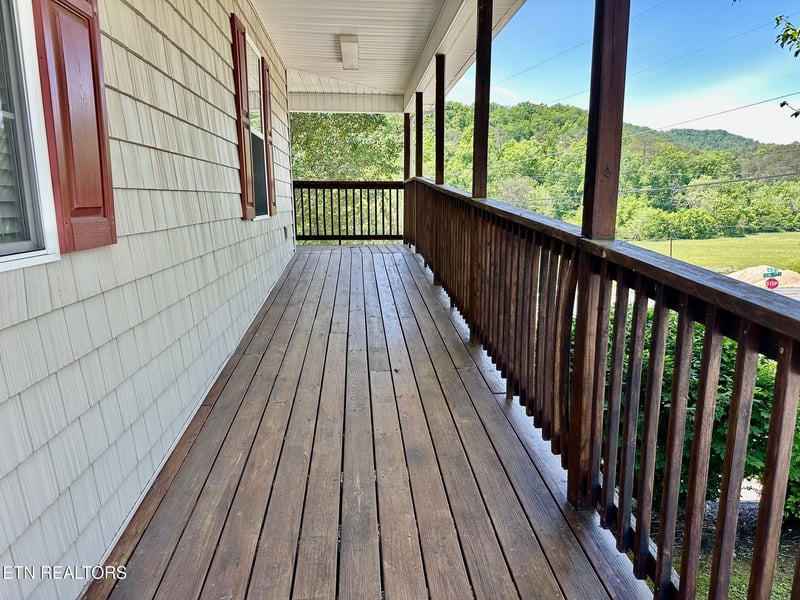 249 Mill View Dr, Pigeon Forge, TN 37863