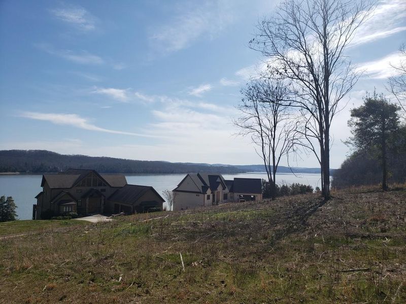 249 Serenity Dr, Harriman, TN 37748