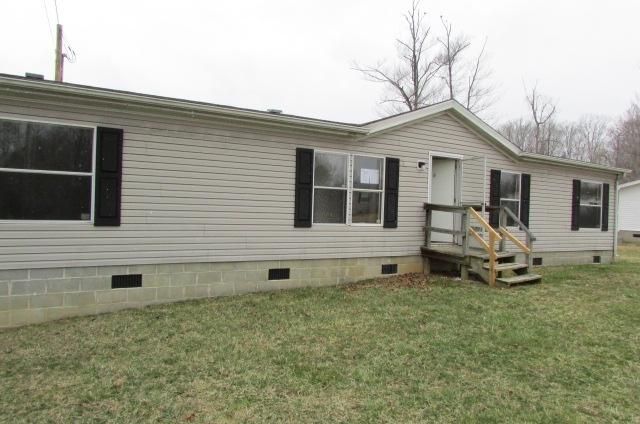 249 Shirley Ln, Oneida, TN 37841
