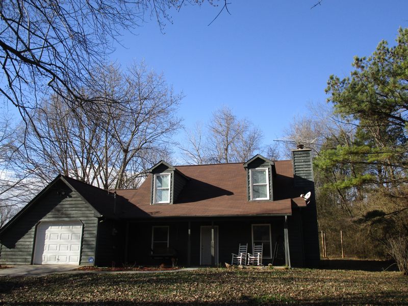 249 Willow Dr, Kingston, TN 37763