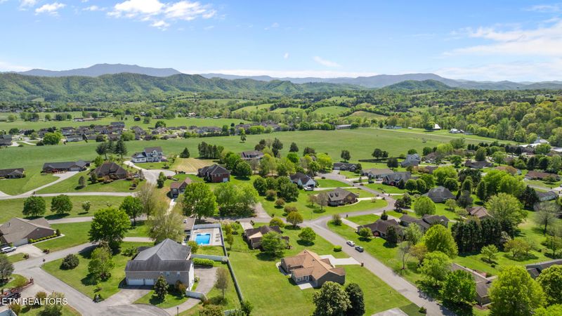 2497 Shaconage Tr, Sevierville, TN 37876