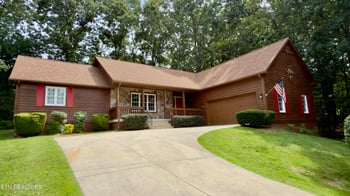 25 Amesbury Ct, Crossville, TN 38558