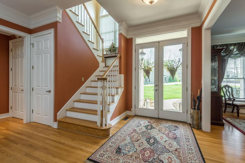 25 Rockingham Ln, Oak Ridge, TN 37830