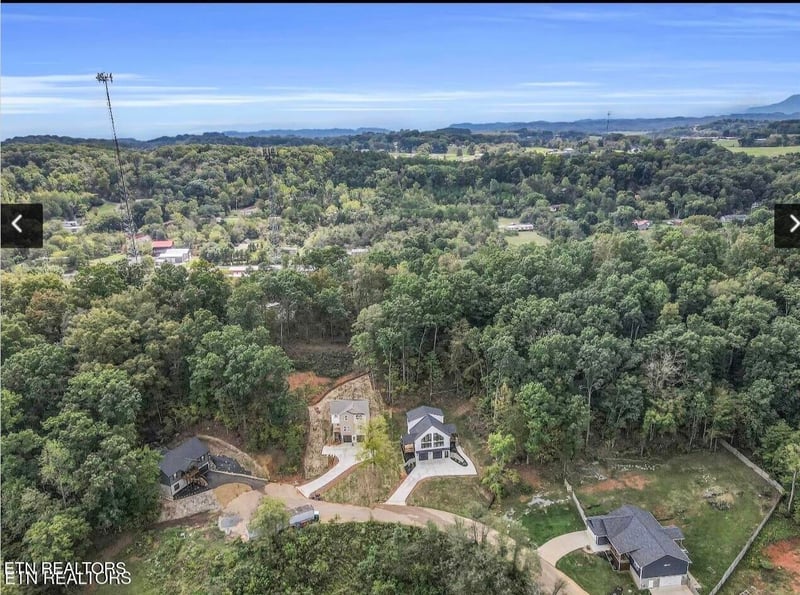 250 Clear Creek Rd, Kodak, TN 37764