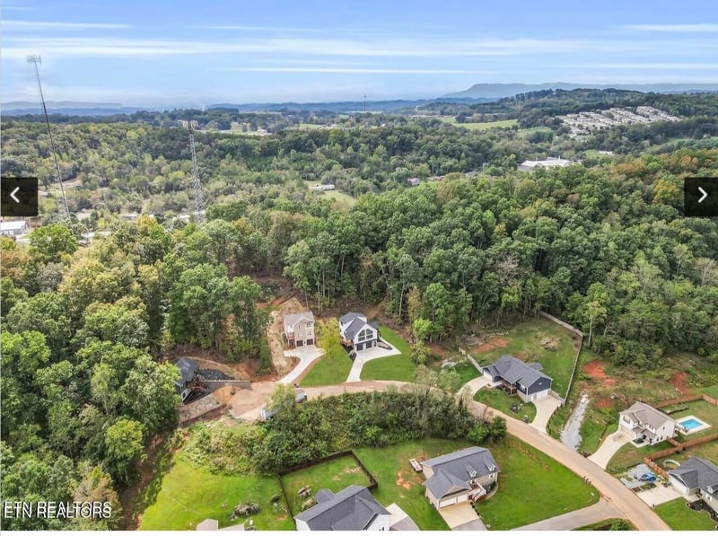 250 Clear Creek Rd, Kodak, TN 37764