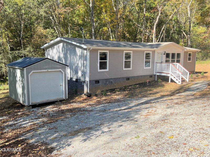 250 Collier Dr, Kingston, TN 37763