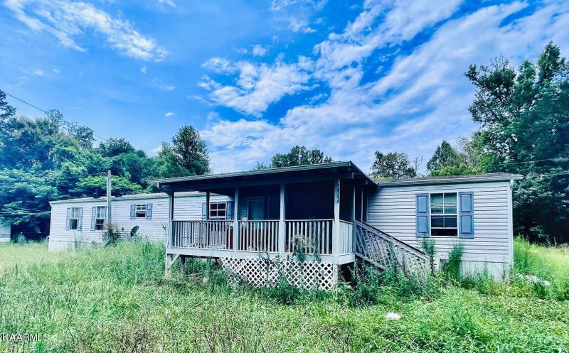 250 Dyllis Rd, Harriman, TN 37748