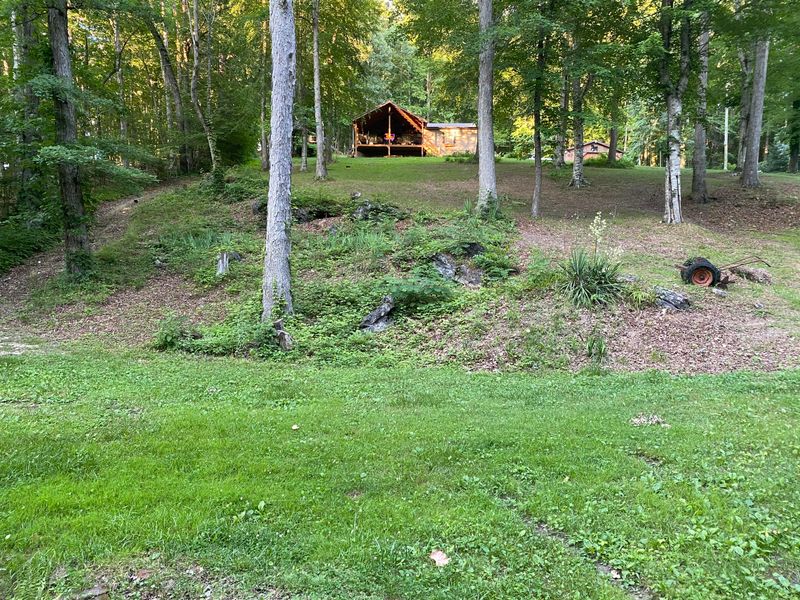 250 Monroe Hollow Rd, Powder Springs, TN 37848