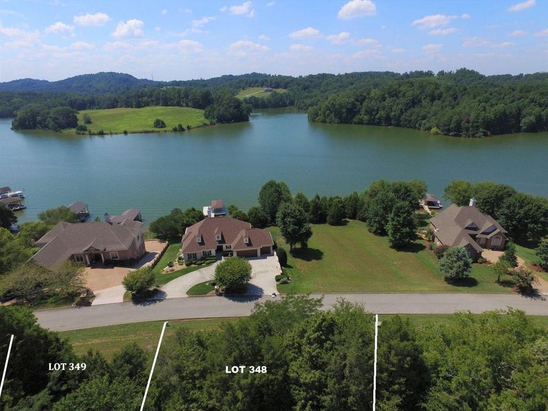 250 Pineberry Dr, Vonore, TN 37885