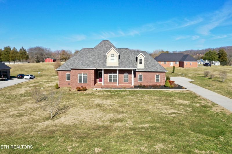 250 Pond View Dr, Kingston, TN 37763