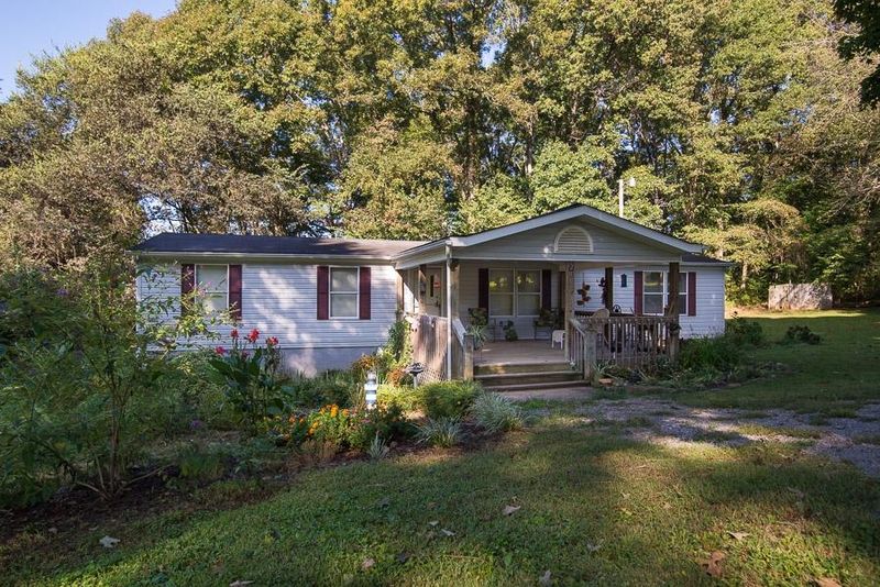 250 Shubert St, Loudon, TN 37774