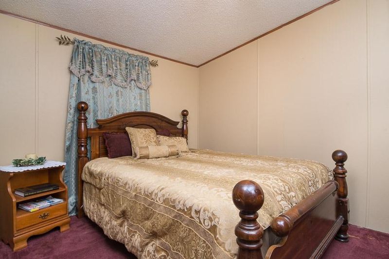 250 Shubert St, Loudon, TN 37774