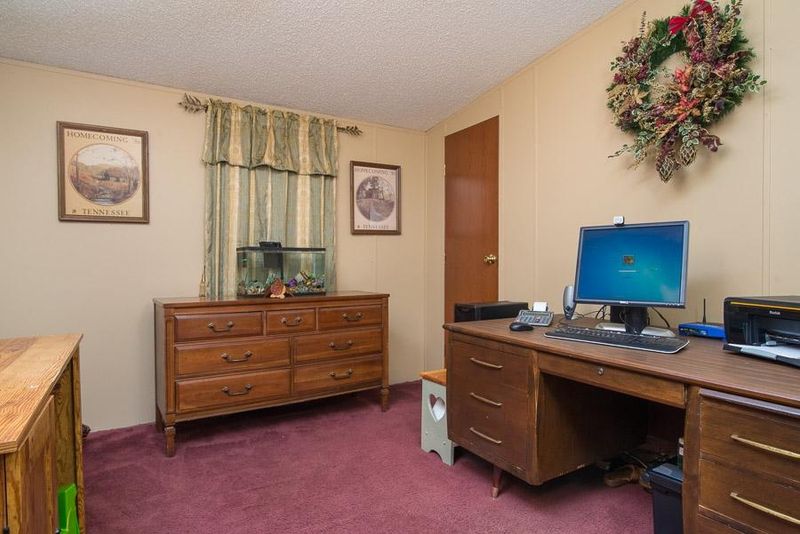 250 Shubert St, Loudon, TN 37774