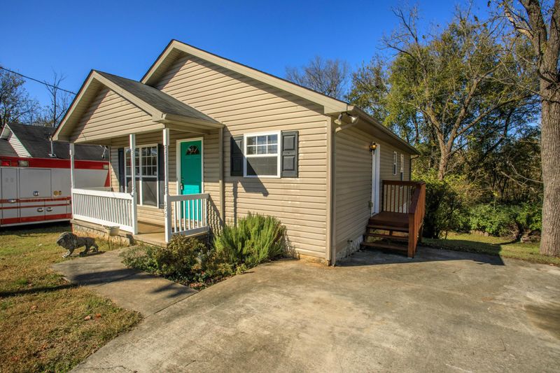 250 W Edison St, Alcoa, TN 37701