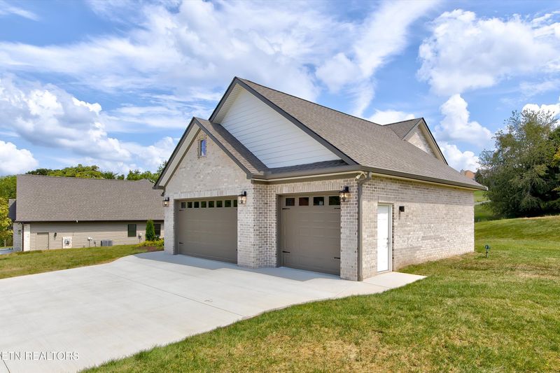 250 Walelu Tr, Vonore, TN 37885
