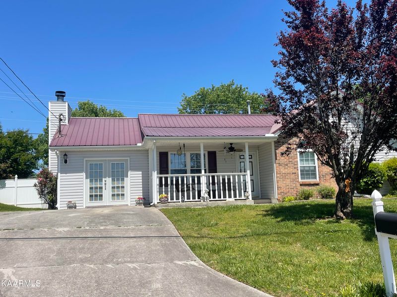 2500 Bainbridge Way, Powell, TN 37849