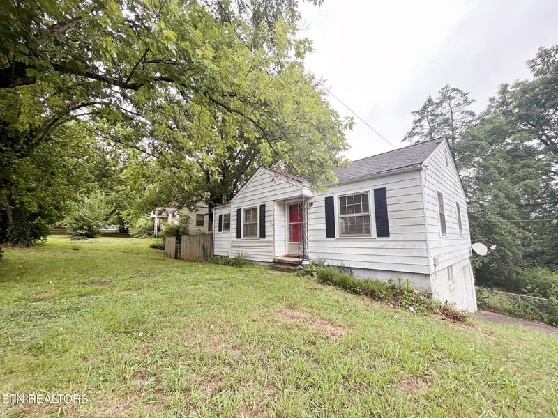 2500 Brice St, Knoxville, TN 37917